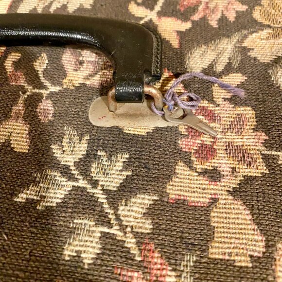 Vintage Floral‎ Tapestry Zippered Hat or Wig Box 13"x13" Travel Case with Lock - Picture 6 of 15